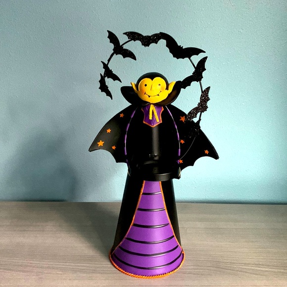 PartyLite Halloween Count Bacula Tealight Holder